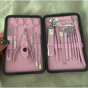 New Manicure Set Professional Pedicure Kit Nail Clippers Kit - 18 pcs Nail Care